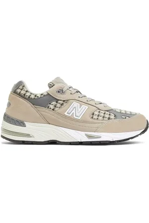 New Balance 991 Sneakers