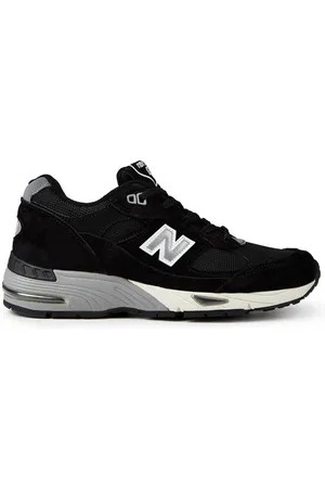 New Balance 991 Shoes