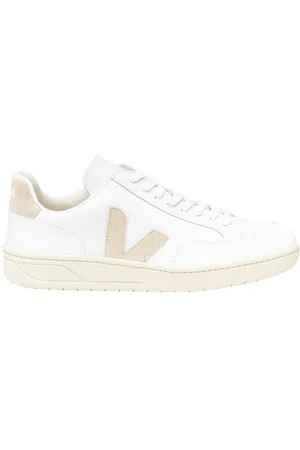 Veja V-12 Trainers