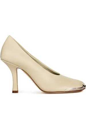 Burberry Duck Pumps