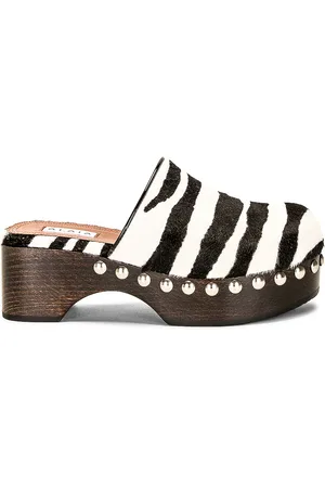 Alaïa Flat Clog in Blanc & Noir - White. Size 35 (also in 36, 37, 40, 41, 42).