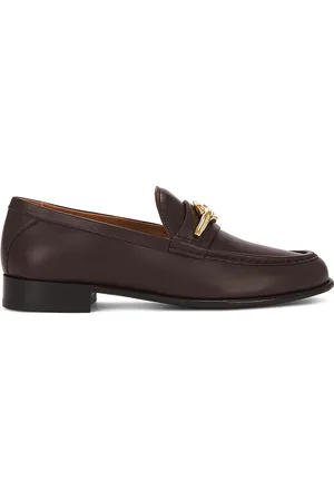 VALENTINO GARAVANI V Logo Gate Loafer in Fondant - Brown. Size 36 (also in 39, 39.5).
