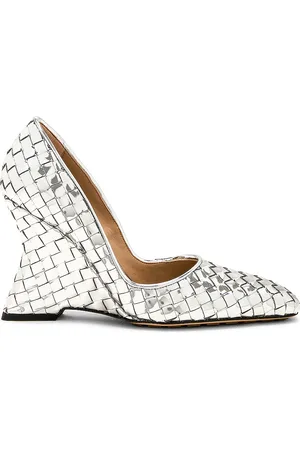 Bottega Veneta Comet Slip On Pump in Silver - Metallic Silver. Size 38 (also in 40).