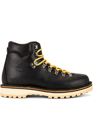 Diemme Roccia Vet in Black - Black. Size 41 (also in 42, 44).
