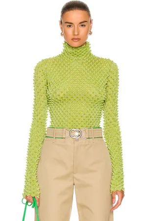 Bottega Veneta Lightweight Dragon Underpinning Sweater in Kiwi - Green. Size M (also in ).
