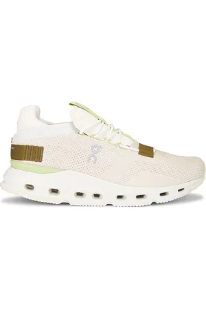 On Running Cloudnova Sneaker in Mo & Ice - Nude. Size 11 (also in 12).