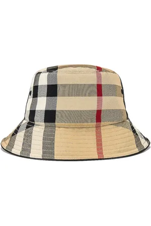 Burberry Check Bucket Hat in Archive Beige - Beige. Size M (also in S).