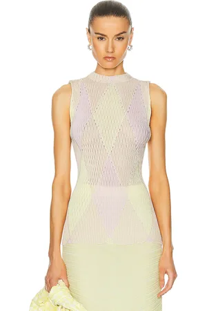 Burberry Tank Top in Cameo Pattern - Cream. Size L (also in M).