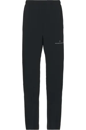 On Running X Post Archive Facti (PAF) Running Pants in Black - Black. Size L (also in M, S, XL, XS).