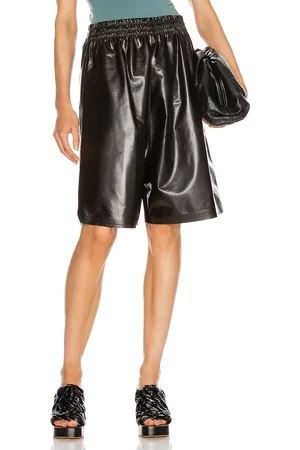 Bottega Veneta Leather Bermuda Short in Espresso in Fondente - Brown. Size L (also in ).
