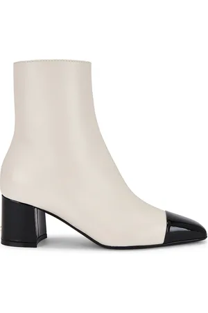 Salvatore Ferragamo Sambi Ankle Boot in Mascarpone & Nero - Cream. Size 9.5 (also in ).