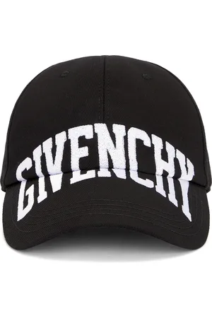 Givenchy Curved Cap With Embroidered Logo in Black - Black. Size all.