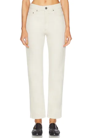 Ami Straight Leg in Off White - Cream. Size 28 (also in 29, 30).