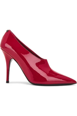 VALENTINO GARAVANI Le Salon Pump in Classic Red - Red. Size 36 (also in 36.5, 37, 38, 39.5, 40, 41).