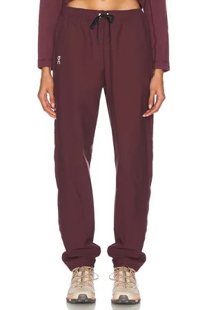 On Running Track W Pants in Mulberry - Purple. Size S (also in ).