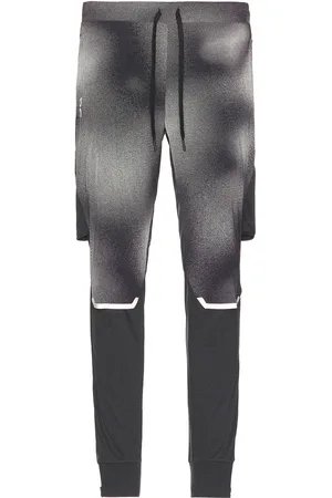 On Running Weather Pants Lumos in Black - Black. Size XL/1X (also in ).
