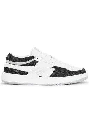Givenchy G Move Low Top Lace Up Sneaker in White & Black - White. Size 41 (also in 43).