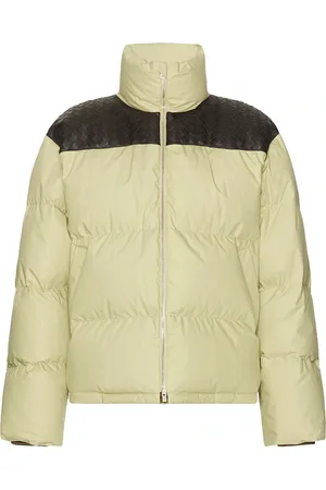 Bottega Veneta Intrecciato Shoulder Accent Puffer Jacket in Travertine - Beige. Size L (also in M).