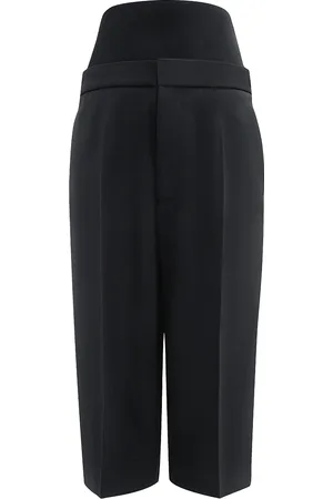 Alaïa High Waisted Bermuda Short in Noir - Black. Size 38 (also in ).