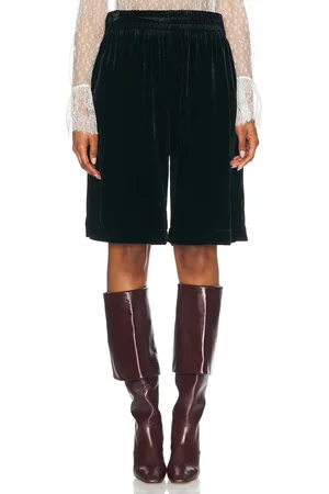 Chloé Velvet Bermuda Short in Black - Black. Size 34 (also in 36, 38, 40).