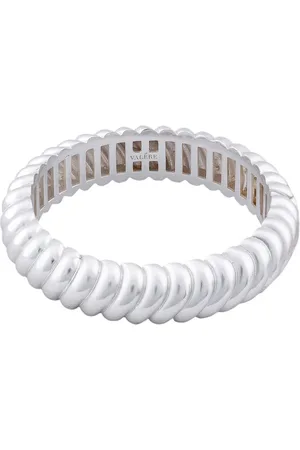 VALÉRE Ripple Bangle Bracelet in Silver Plated - Metallic Silver. Size all.