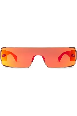 Alaïa Rectangular Sunglasses in Red - Red. Size all.