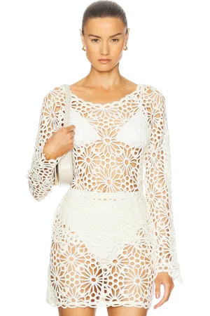 Norma Kamali Off Shoulder Raglan Top in Cream - Cream. Size L (also in M, S, XS).