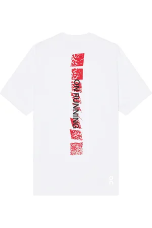 On Running Train-T Graphic in White - White. Size L (also in M, S, XL/1X).