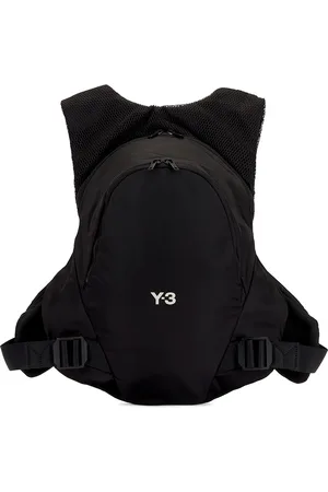Y-3 Y-3 Backpack in Black - Black. Size all.