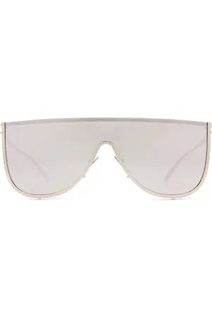 Alaïa Shield Sunglasses in Silver - Metallic Silver. Size all.