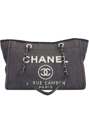 CHANEL Deauville Tote Bag in Black - Black. Size all.