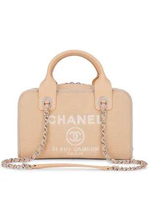 CHANEL Deauville Handbag in Beige - Beige. Size all.