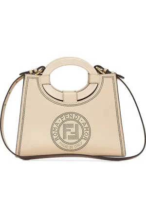 Fendi Runaway Shopper Tote Bag in Beige - Beige. Size all.
