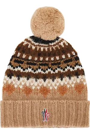 Moncler Beanie in Camel - Brown. Size all.