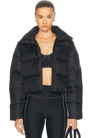 alo Gold Rush Puffer Jacket in Black - Black. Size L (also in ).