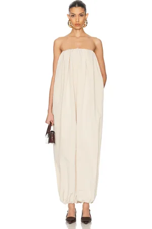 Jacquemus La Combinaison Calisson Jumpsuit in Off White - White. Size 34 (also in 38).