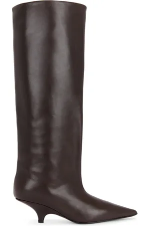 Totême The Wedge Heel Boot in Bark - Chocolate. Size 40 (also in ).