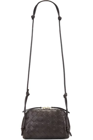 Bottega Veneta Concert Pouch in Fondant & Gold - Brown. Size all.