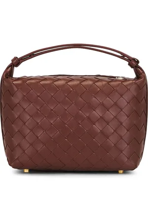 Bottega Veneta Wallace Bag in Sapele & Gold - Rust. Size all.