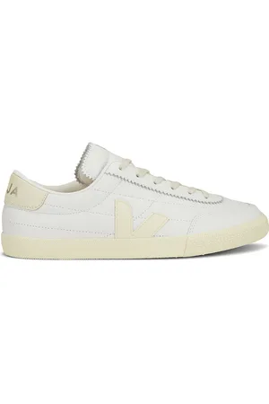 Veja Panenka Sneakers in White & Calcaire - White. Size 40 (also in 41, 42, 43, 44, 45, 46).