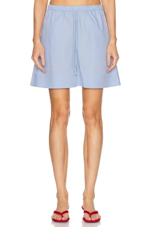 By Malene Birger Ifeion Short in Blue Iris Stripe - Blue. Size 34 (also in 36, 38, 40, 42).