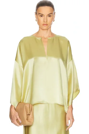 By Malene Birger Cice Top in Golden Mist - Yellow. Size 34 (also in 36, 38, 40, 42).