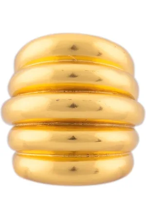 VALÉRE Ribbed Ring in 22k Gold Plated - Metallic Gold. Size 6 (also in 7, 8).