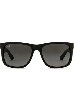 Ray-Ban Justin 55mm Polarized Sunglasses in Black - Black. Size all.
