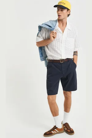 GANT Men Relaxed Fit Chino Shorts (30)