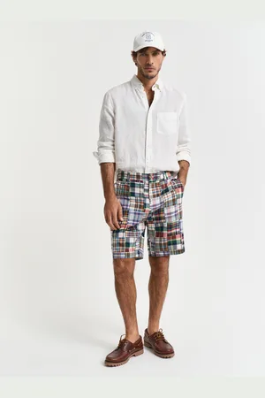 GANT Men Regular Fit Patchwork Shorts (30)