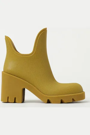 Burberry Flat Ankle Boots Woman colour