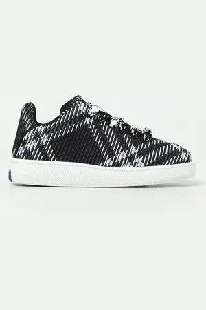 Burberry Trainers Men colour