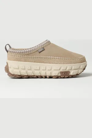 UGG Shoes Men color