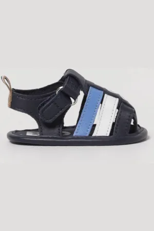 HUGO BOSS Shoes Kids color